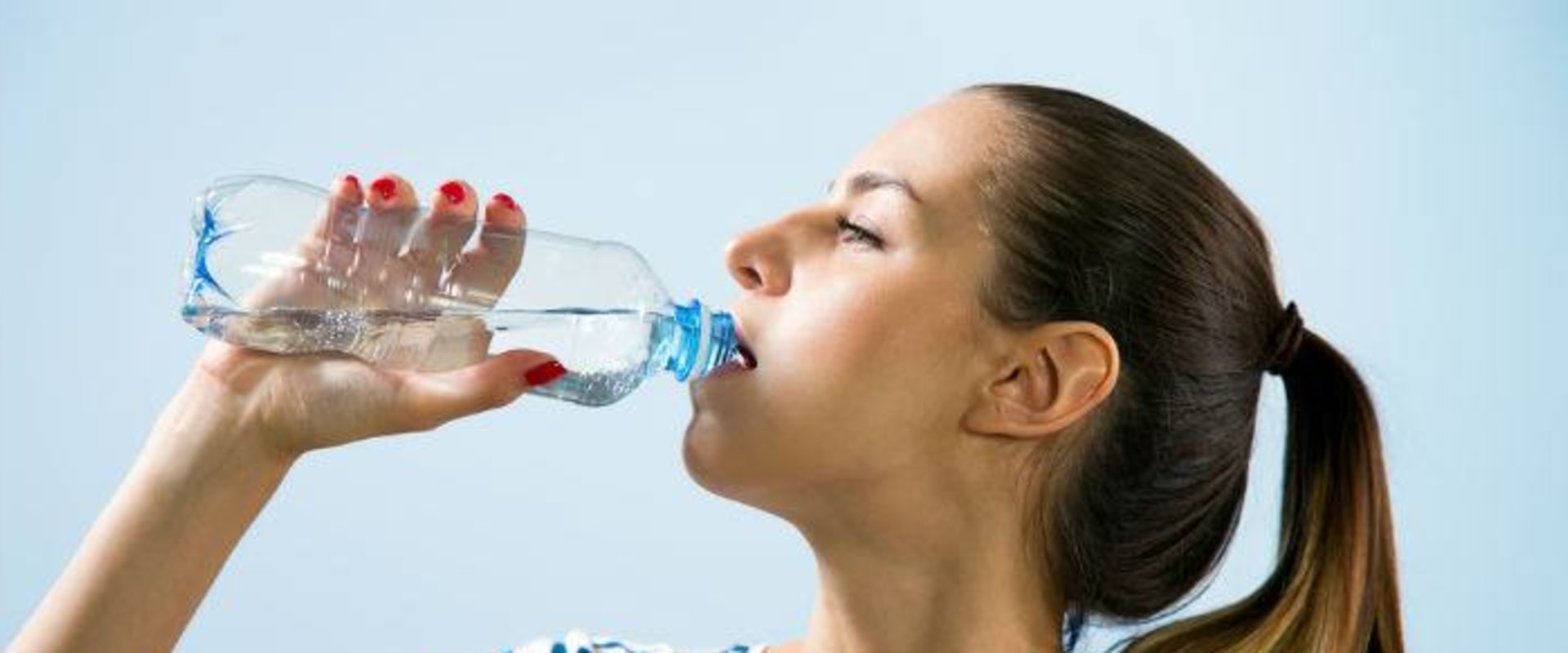 The Benefits of Drinking Enough Water for Skin Care